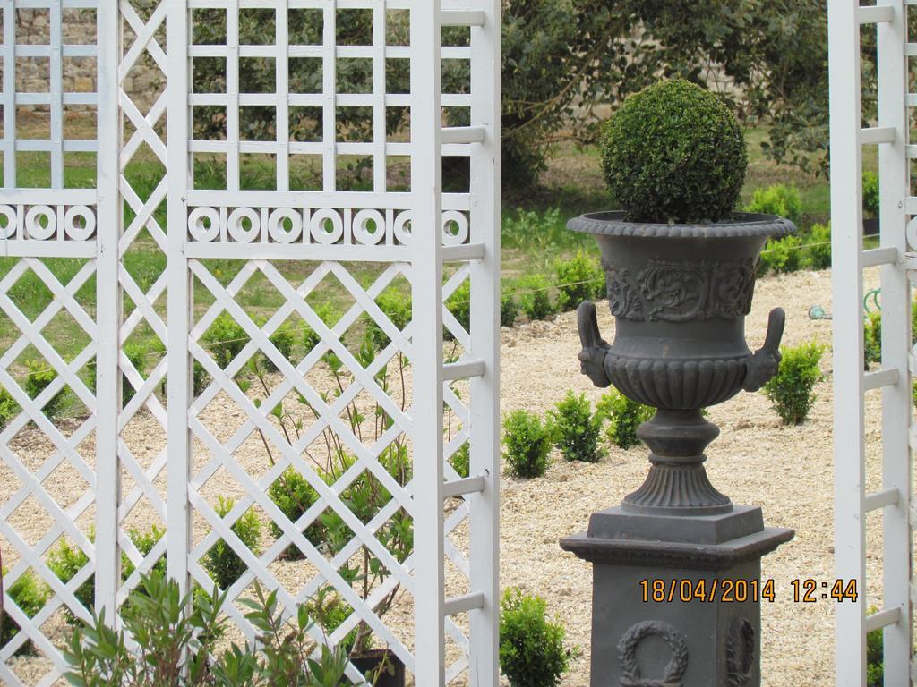 Villa L'Orangerie du Grand Jardin Condé-sur-Seulles Exterior foto